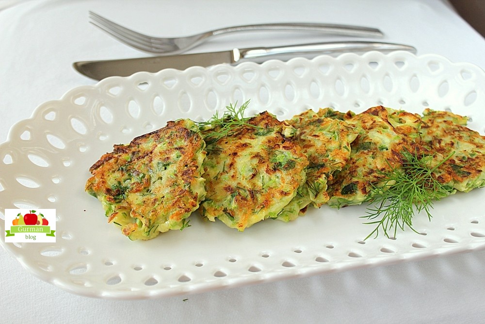 Блинчики из кабачков на сковородке