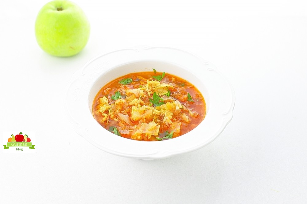 Борщ с яблоками и свеклой