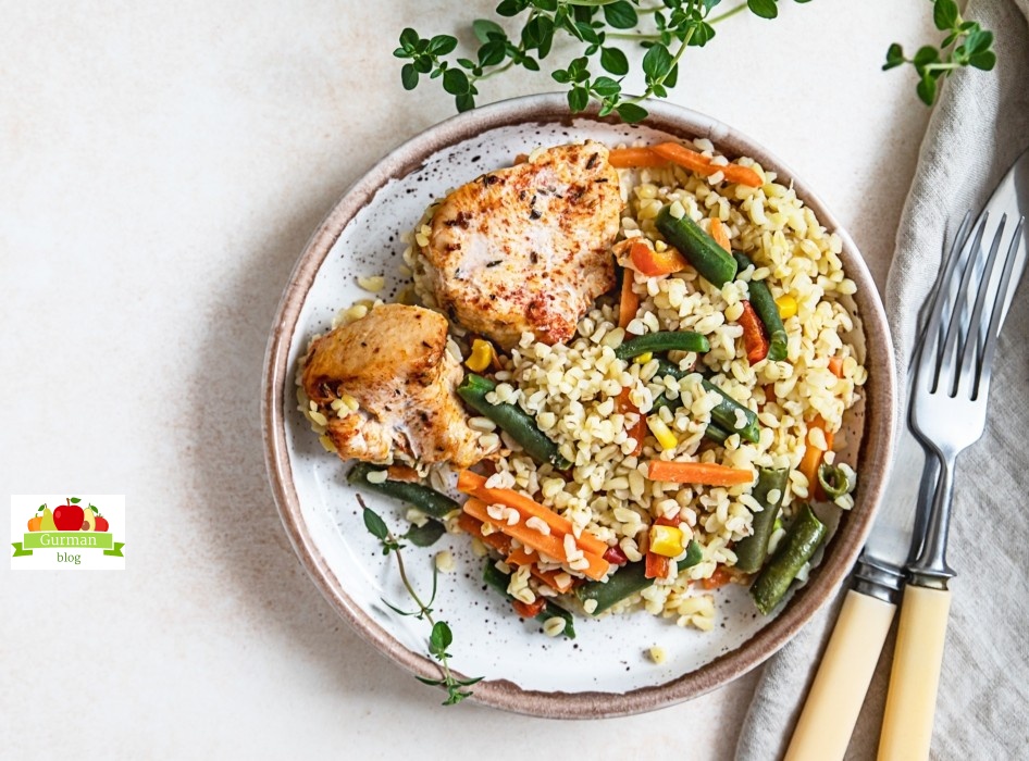 Булгур с овощами и индейкой