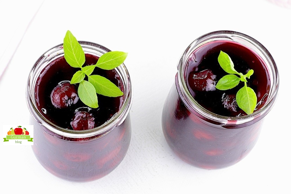 Десерт “Вишня в вине”