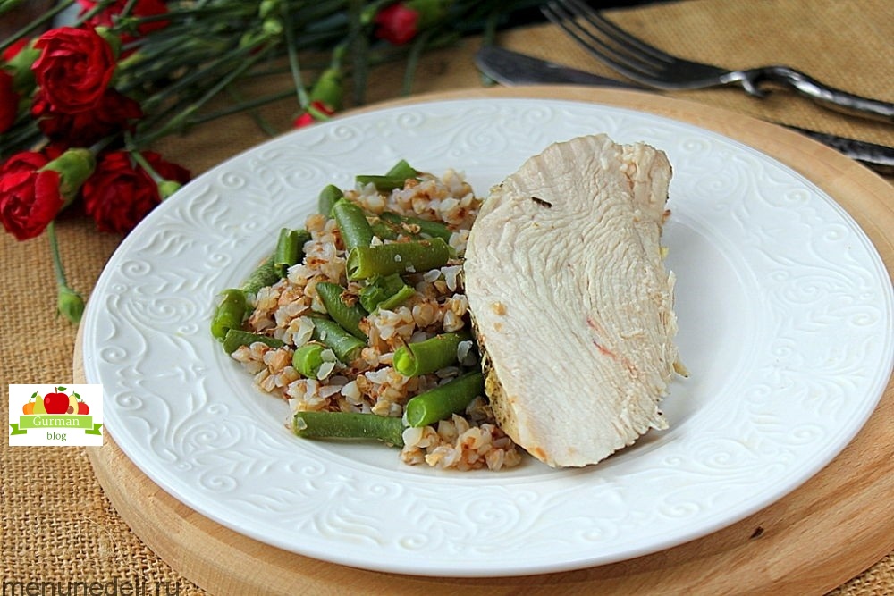 Диетическая индейка с гречкой в фольге