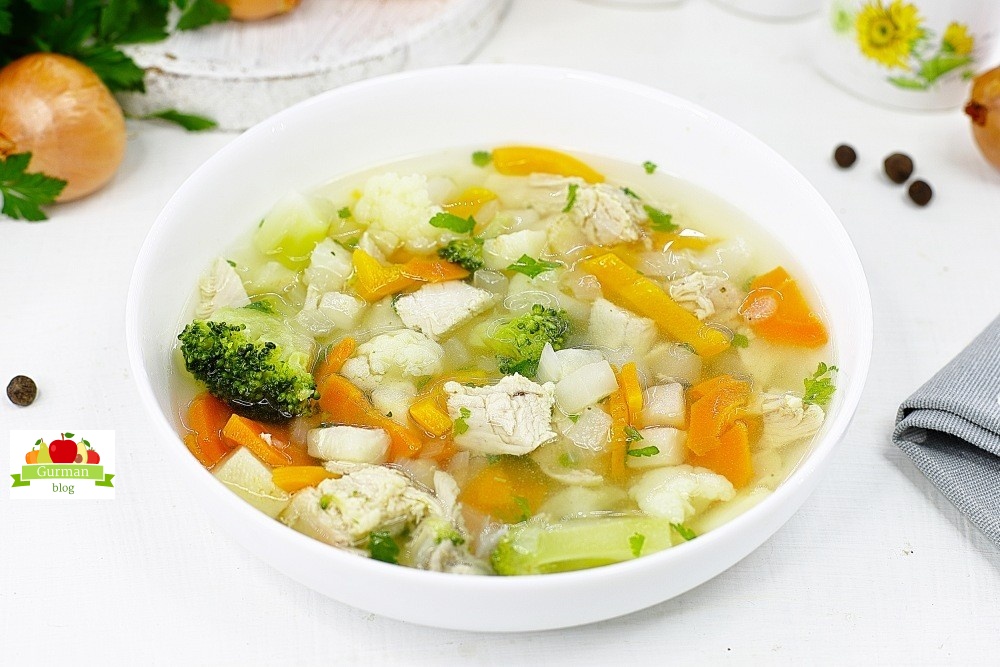 Диетический суп из куриной грудки