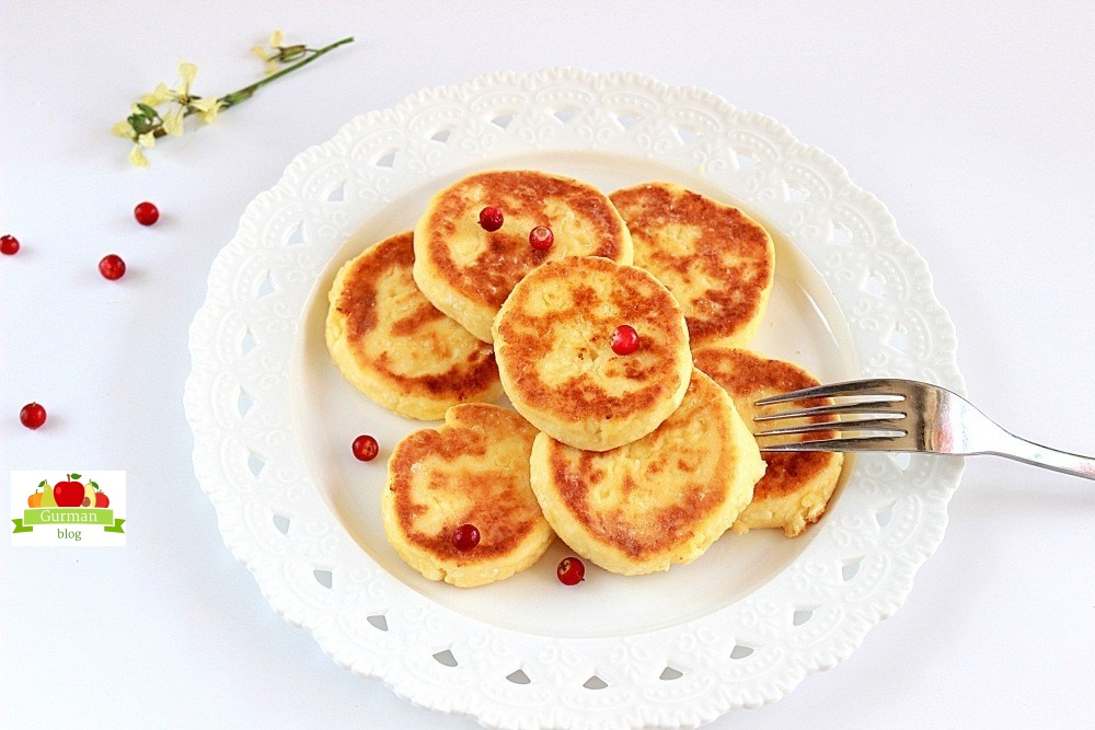 Домашние сырники с манкой