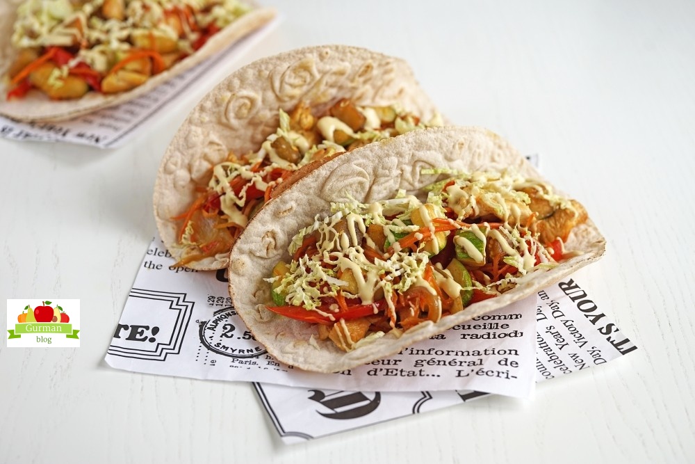 Фахитос с курицей и овощами