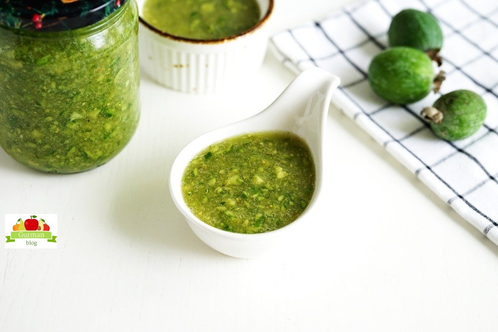 Фейхоа с сахаром – рецепт без варки, в холодильнике