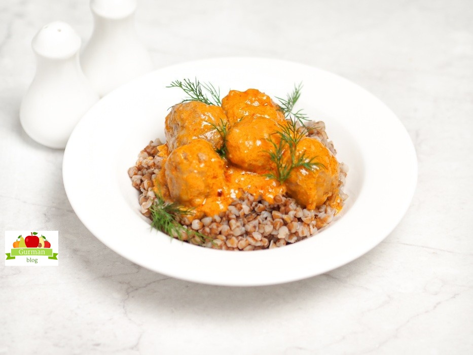 Фрикадельки с подливкой на сковороде: рецепт классический