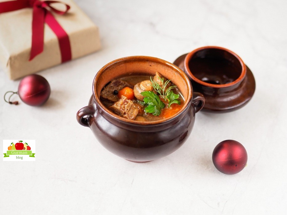 Говядина в горшочке на Новый год