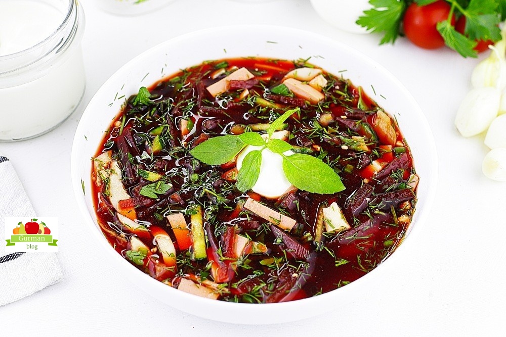 Холодный борщ: рецепт со свеклой и колбасой