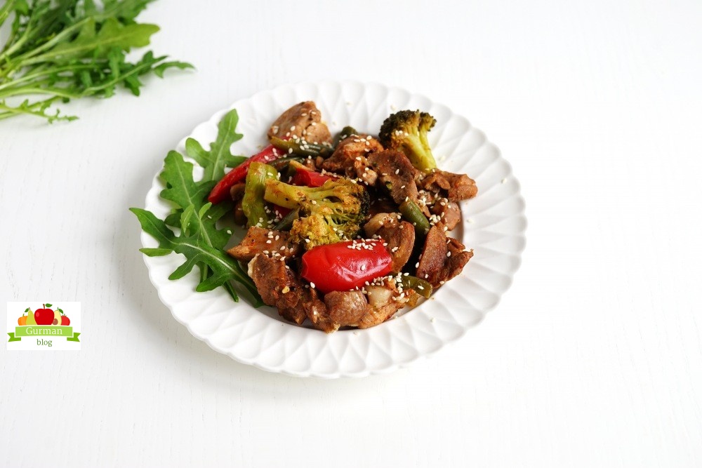 Индейка с овощами на пару