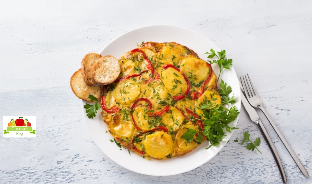 Испанская тортилья с картофелем и сладким перцем