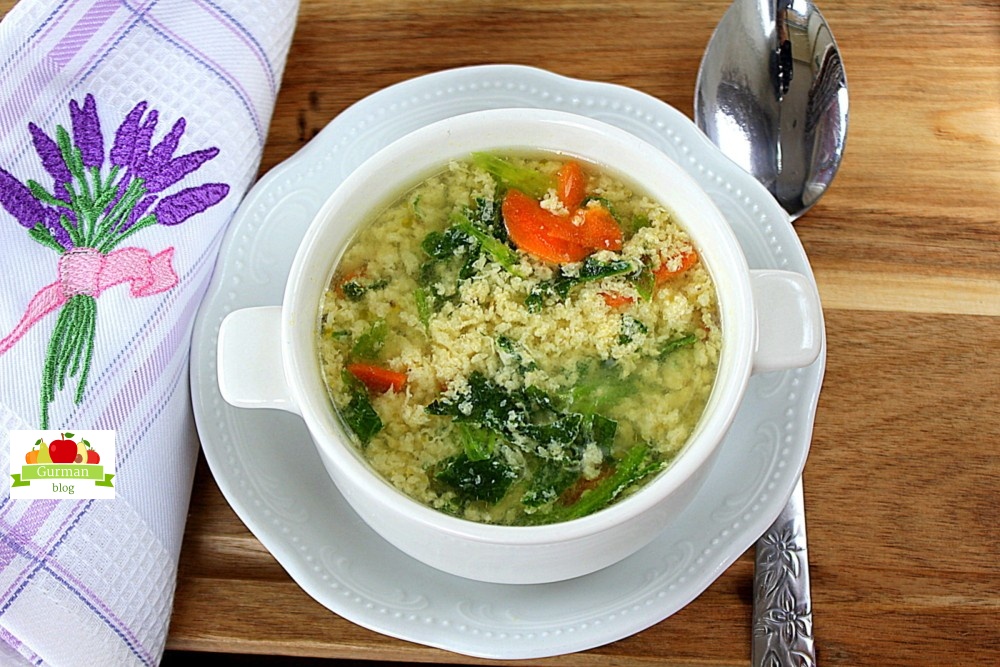 Итальянский яичный суп Страчателла