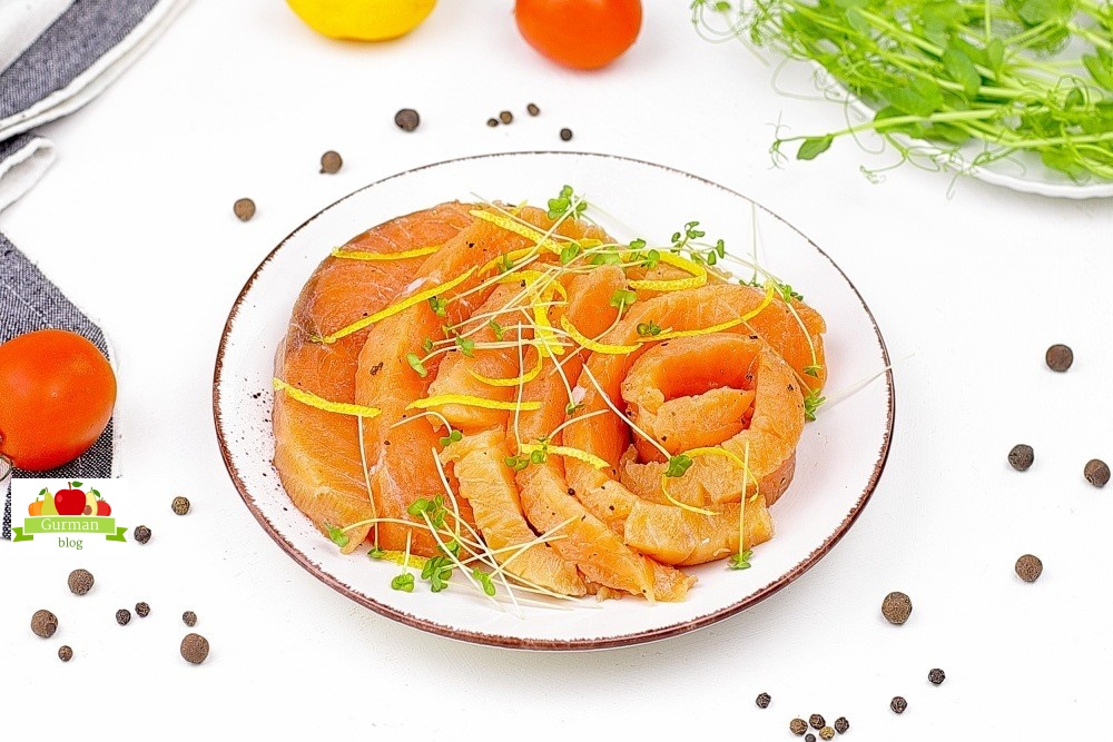 Как посолить красную рыбу в домашних условиях вкусно и быстро?