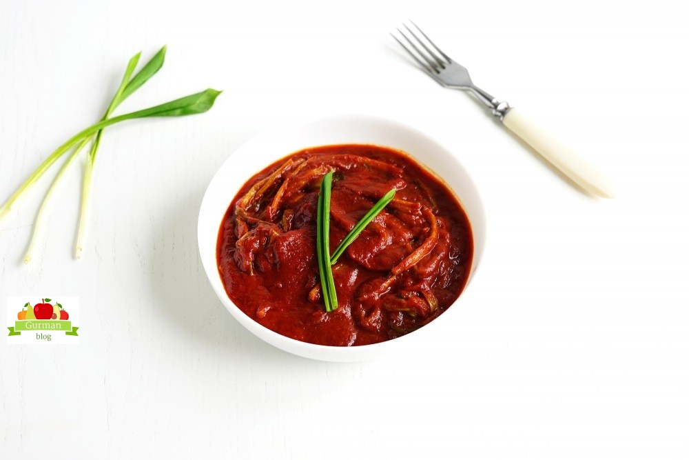 Как приготовить черемшу с томатами