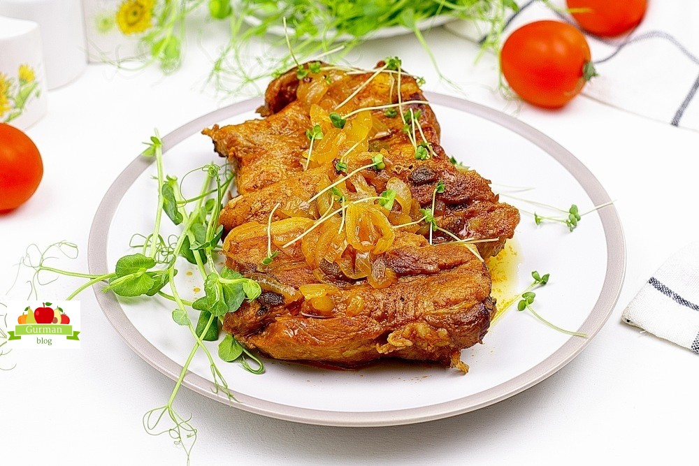 Как приготовить свиные ребра на сковороде сочно и вкусно?