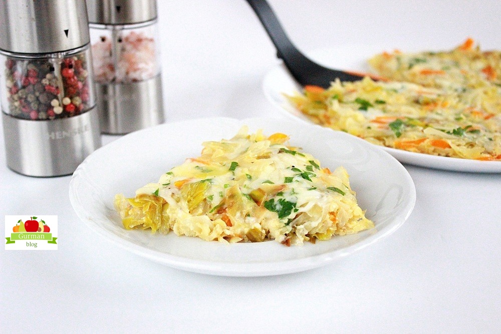 Капуста с яйцом на сковороде