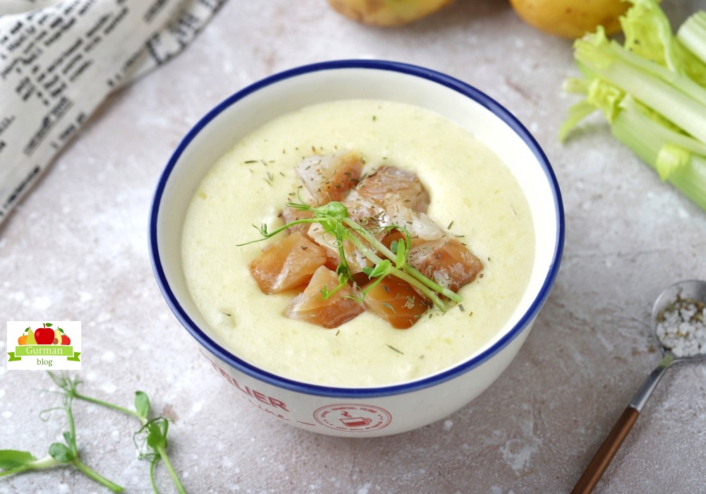 Картофельный суп Чаудер с копченой рыбой