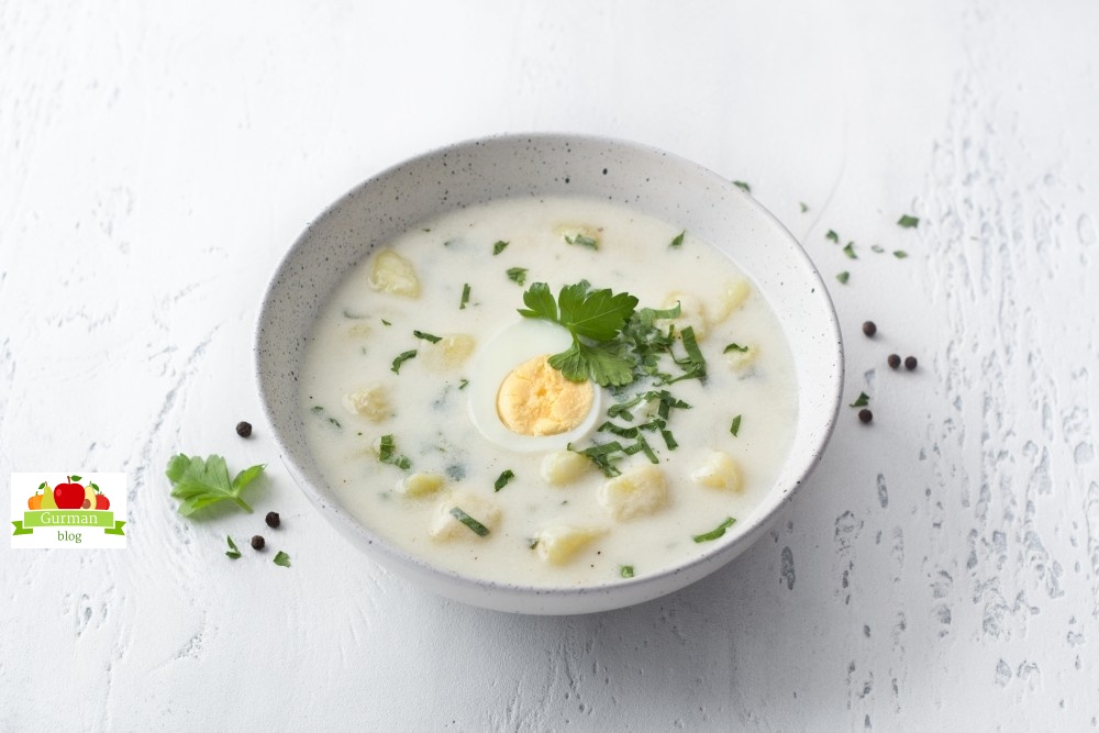 Картофельный суп со сметаной