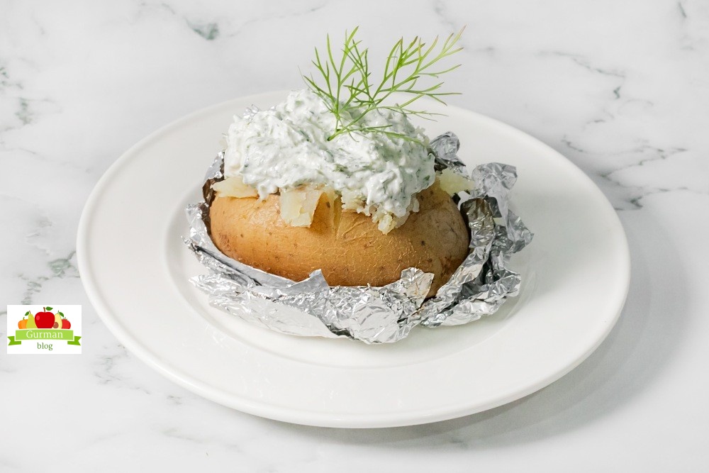 Картошка в фольге в духовке