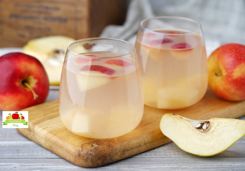 Компот из айвы и яблок