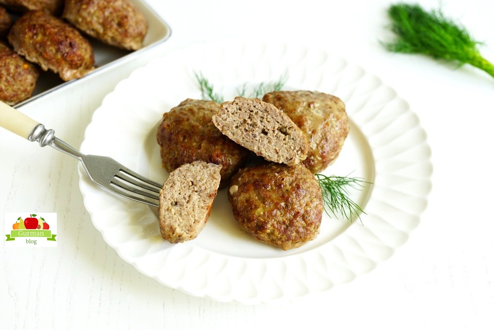 Котлеты в духовке на противне сочные