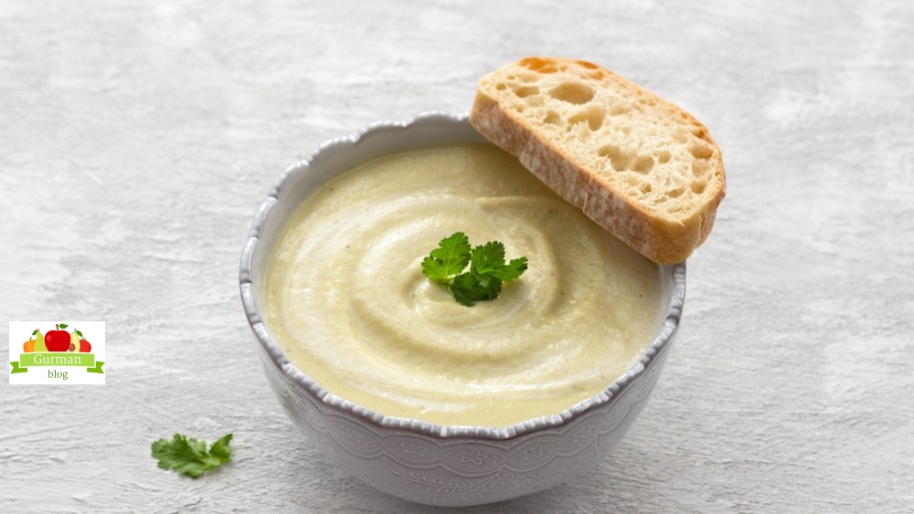 Крем-суп из цветной капусты с карри и кокосовым молоком