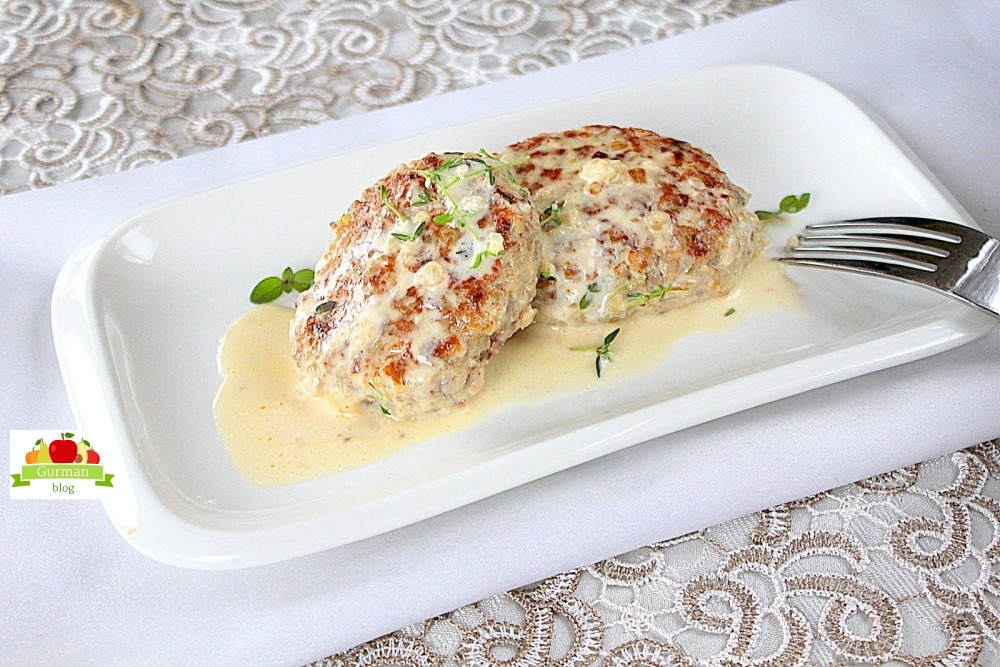 Куриные котлеты с гречкой