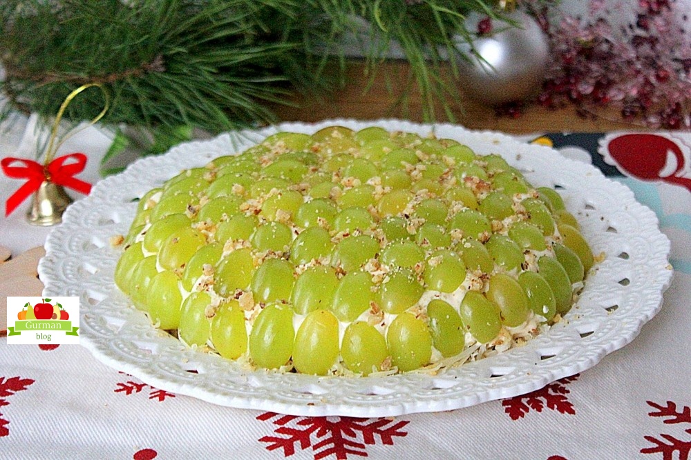 Куриный салат с виноградом Тиффани