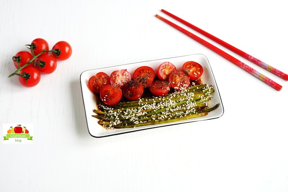 Маринованная спаржа