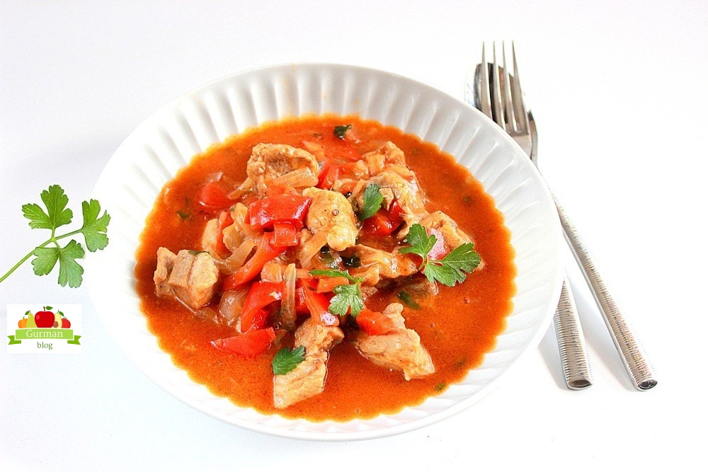 Мясной гуляш по-домашнему