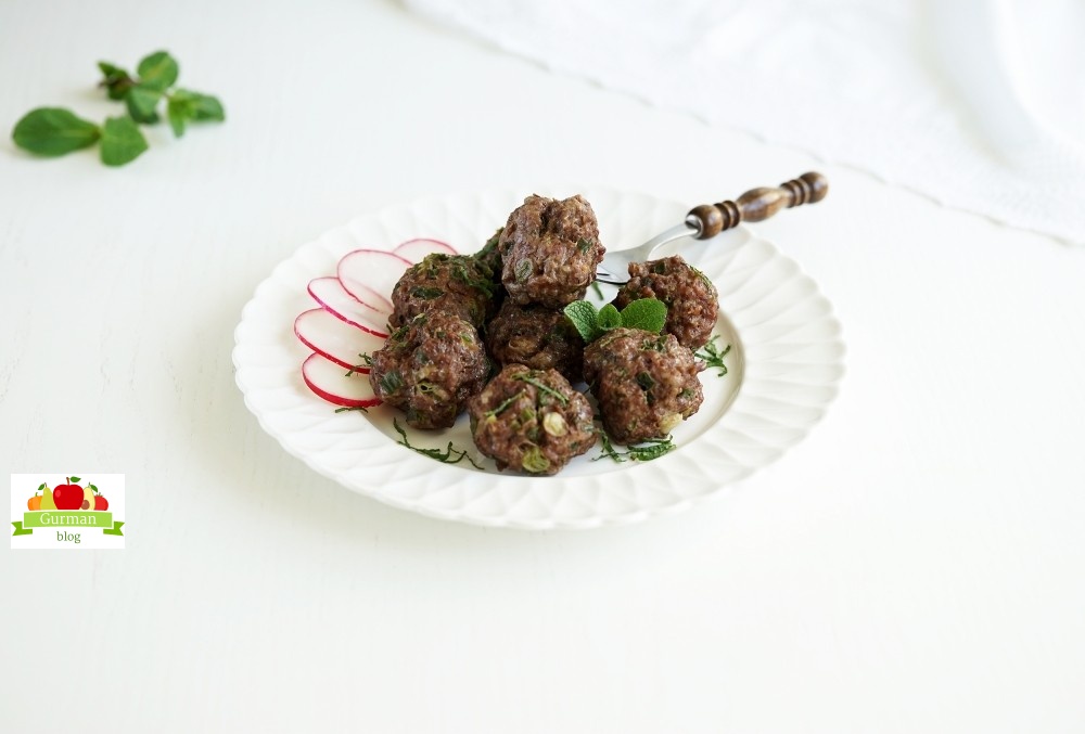 Мясные шарики из говяжьего фарша на пару