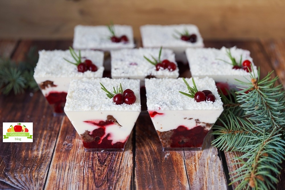 Нарядный десерт – трайфлы “Чёрный лес”