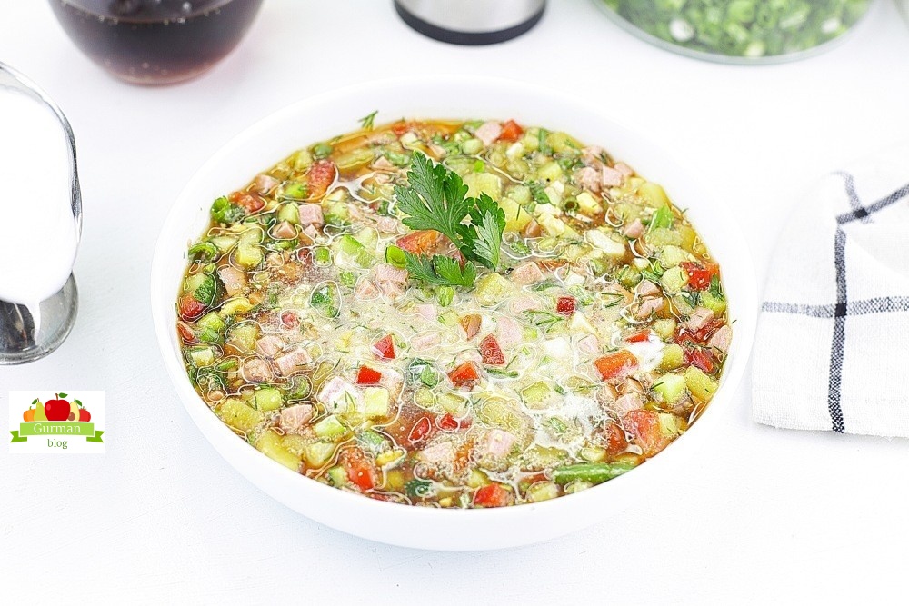 Окрошка на квасе с колбасой