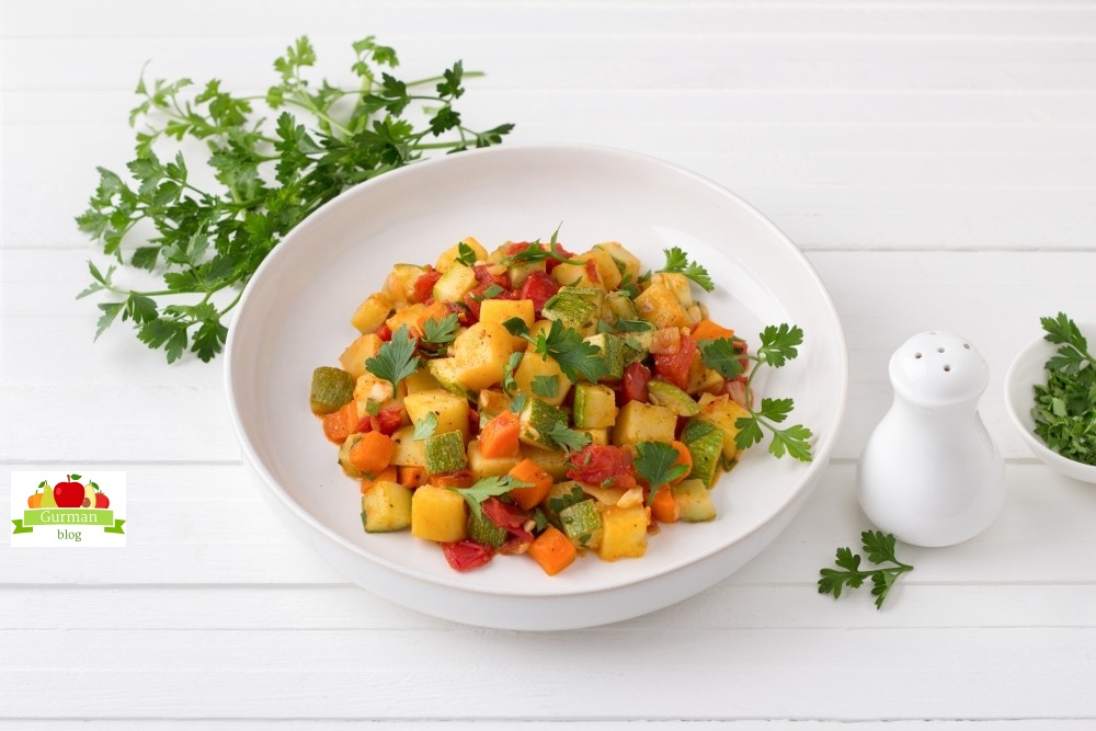 Овощное рагу с кабачками и картошкой