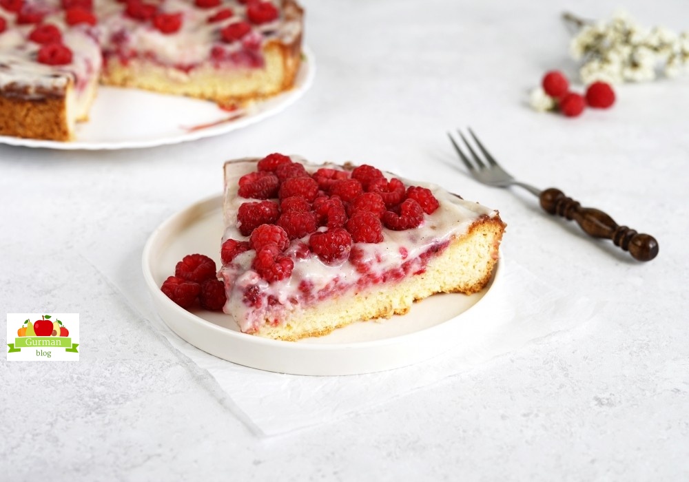 Песочный пирог с малиной