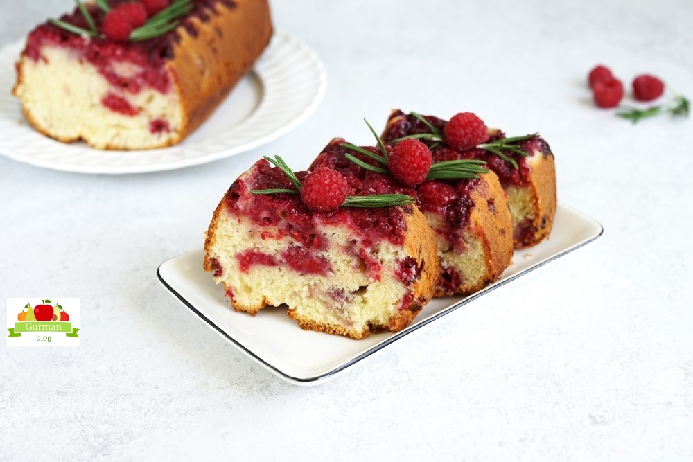 Пирог с малиной в духовке