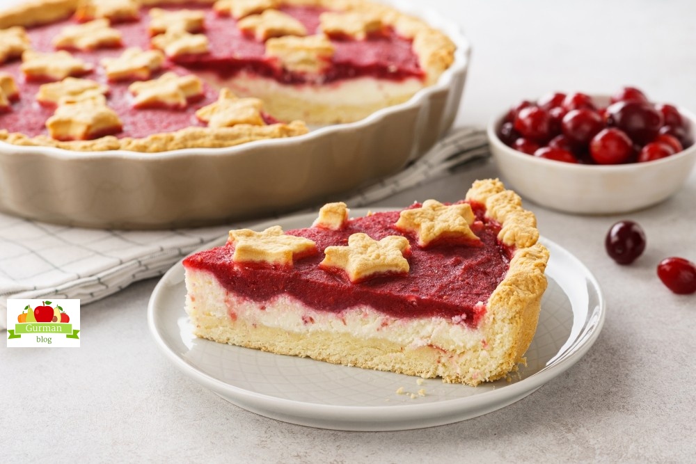 Пирог с творогом и клюквой в духовке