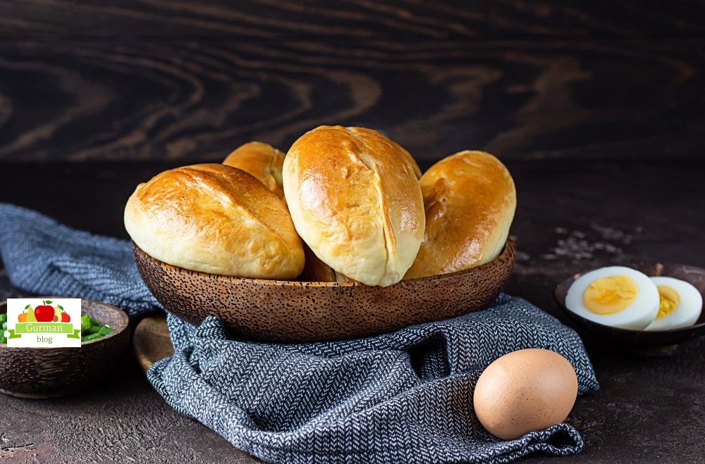 Пирожки с зеленым луком и яйцом