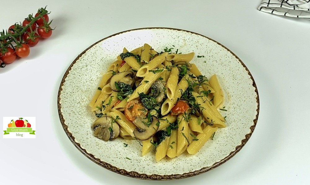 Постная паста с грибами