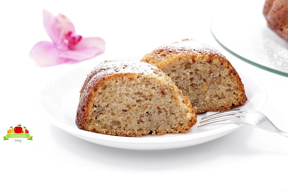 Простой пирог с вареньем