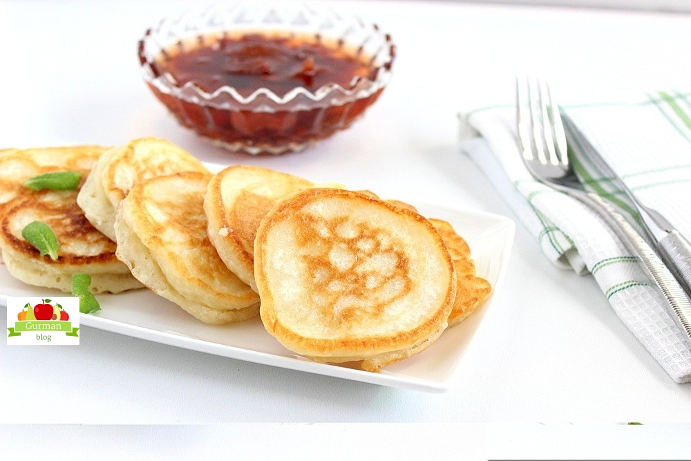 Пышные оладушки на кефире без яиц