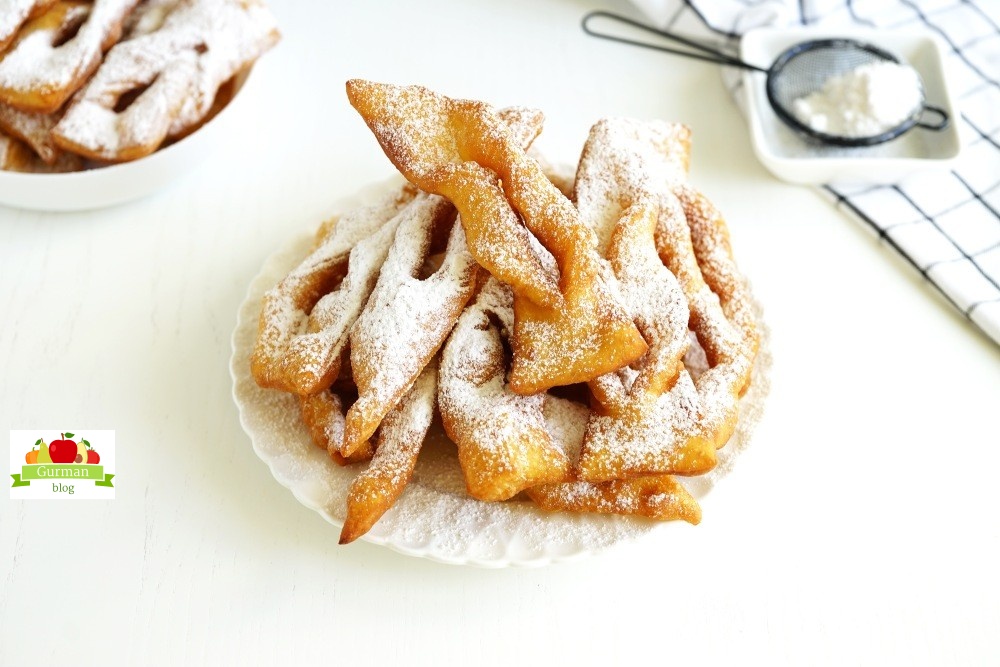 Рецепт хвороста хрустящего классический на кефире