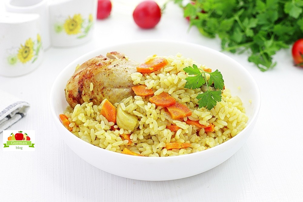 Рис с курицей в духовке в рукаве