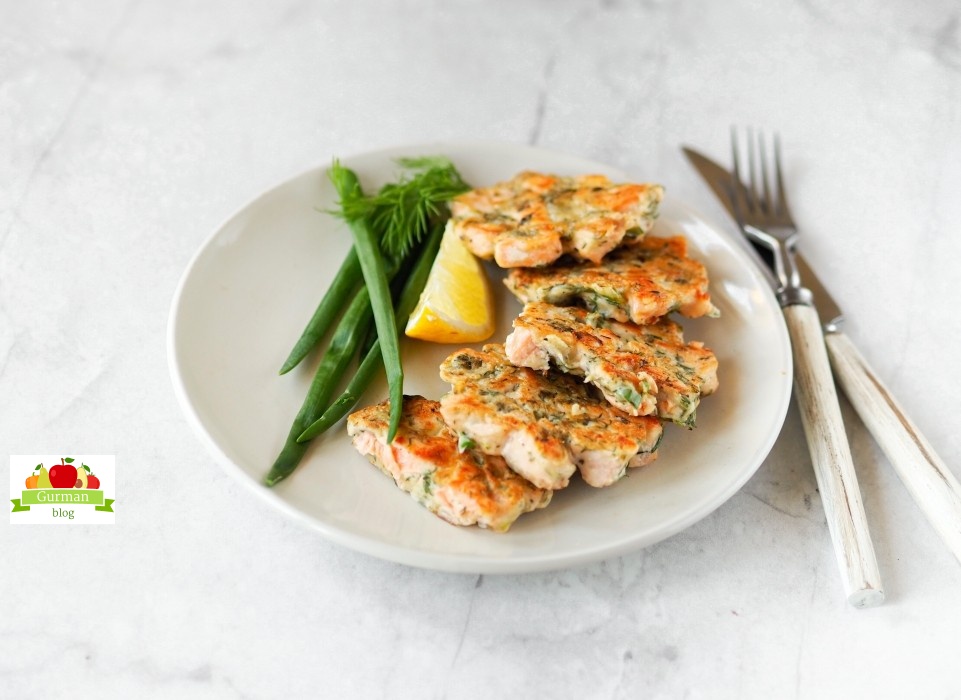 Рубленые котлеты из красной рыбы