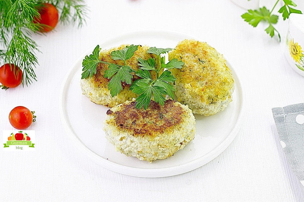 Рыбные котлеты из минтая