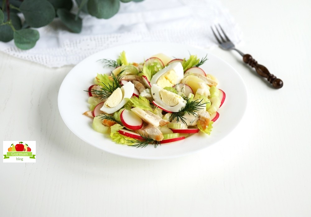 Салат Курочка Ряба с курицей и картофелем