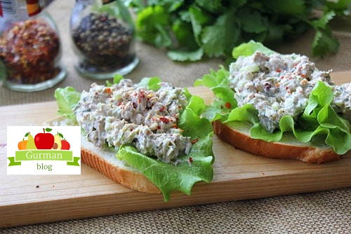 Салат-намазка с тунцом и сельдереем