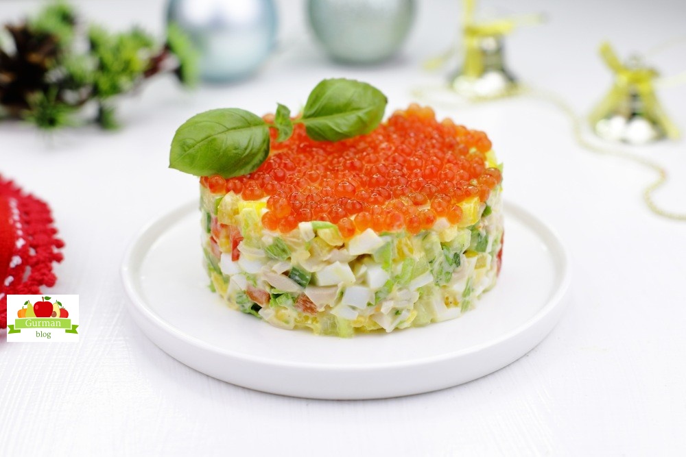 Салат с кальмарами самый вкусный на Новый год