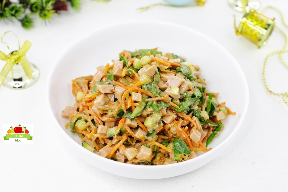 Салат с корейской морковью и огурцом на новогодний стол