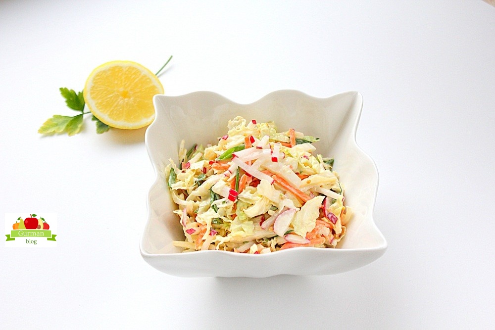 Салат с редиской и пекинской капустой