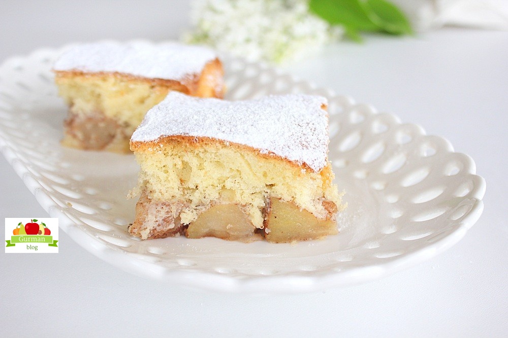 Шарлотка с яблоками – рецепт классический